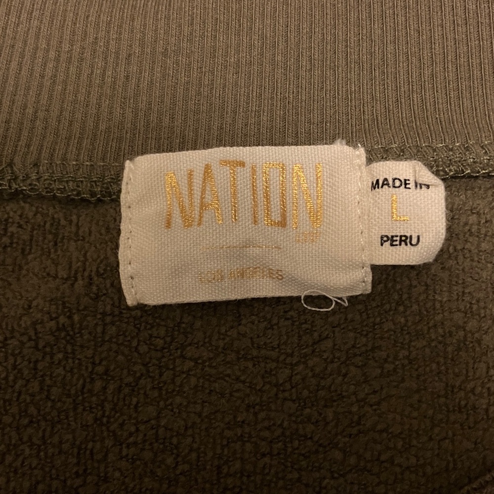 Nation Ltd Los Angeles Olive  Green V-Neck off the shoulder cotton Sweatshirt - Picture 2 of 6